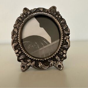 Vintage Anthropologie Pewter Cast Metal Baroque Style Oval Tabletop Frame 3.5"h